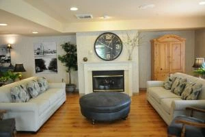 Image of Lynden Manor (3)