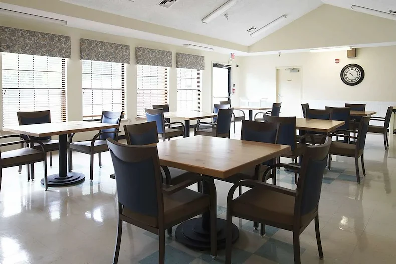 Image of Maple Grove Nursing & Rehab Center (5)