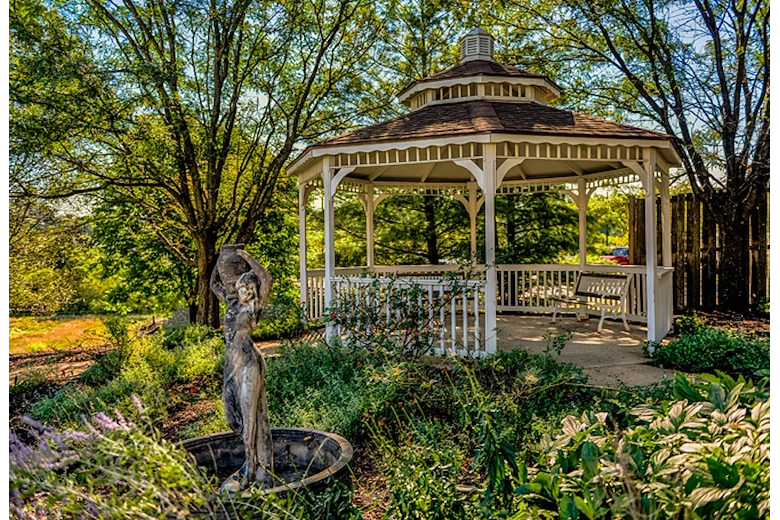 Image of Autumn View Gardens Ellisville (4)