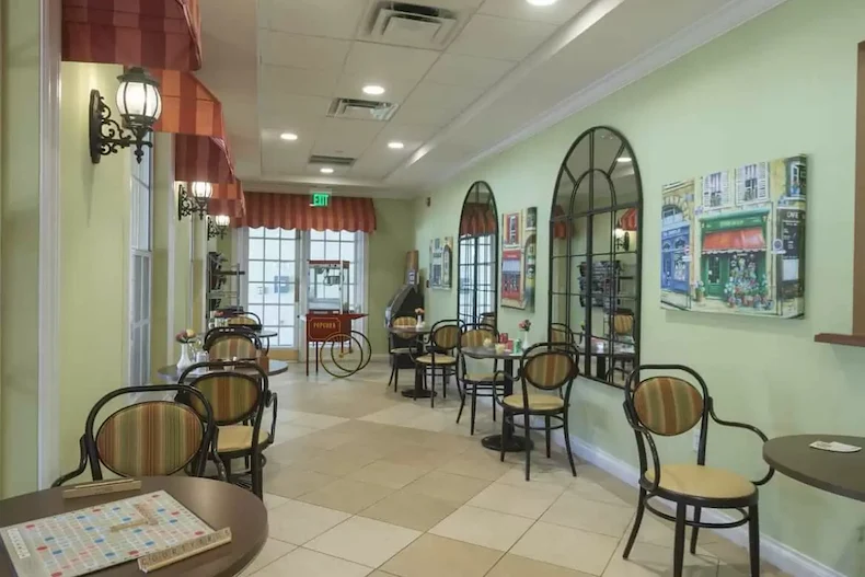 Image of Aston Gardens at The Courtyards (5)