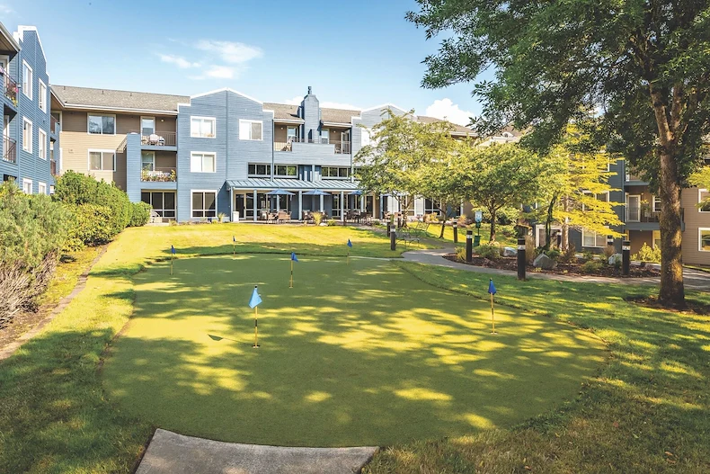 Cogir at The Narrows Putting Green
