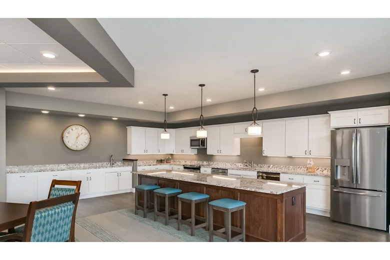Image of Applewood Pointe of Eagan (5)