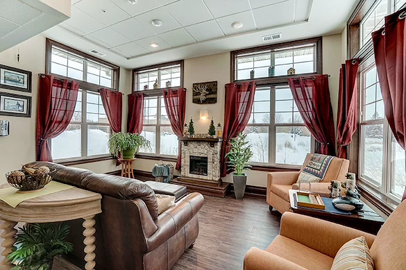 Image of Gable Pines (8)