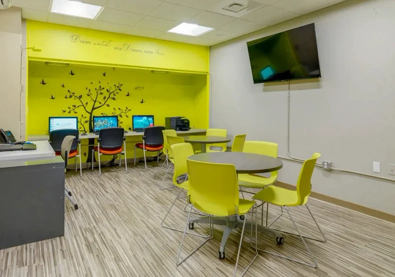 Image of Quincy Tower (5)