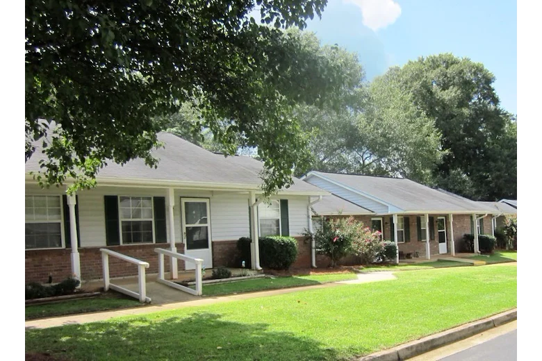 Image of Greentree Village (1)