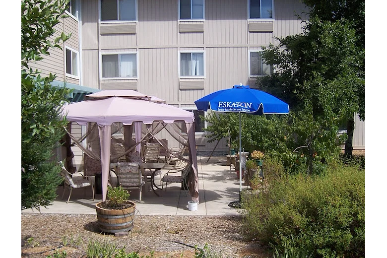 Image of Eskaton Lincoln Manor (4)