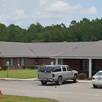 Only 6 minutes from Downtown Wilmington and 20 minutes from Southport