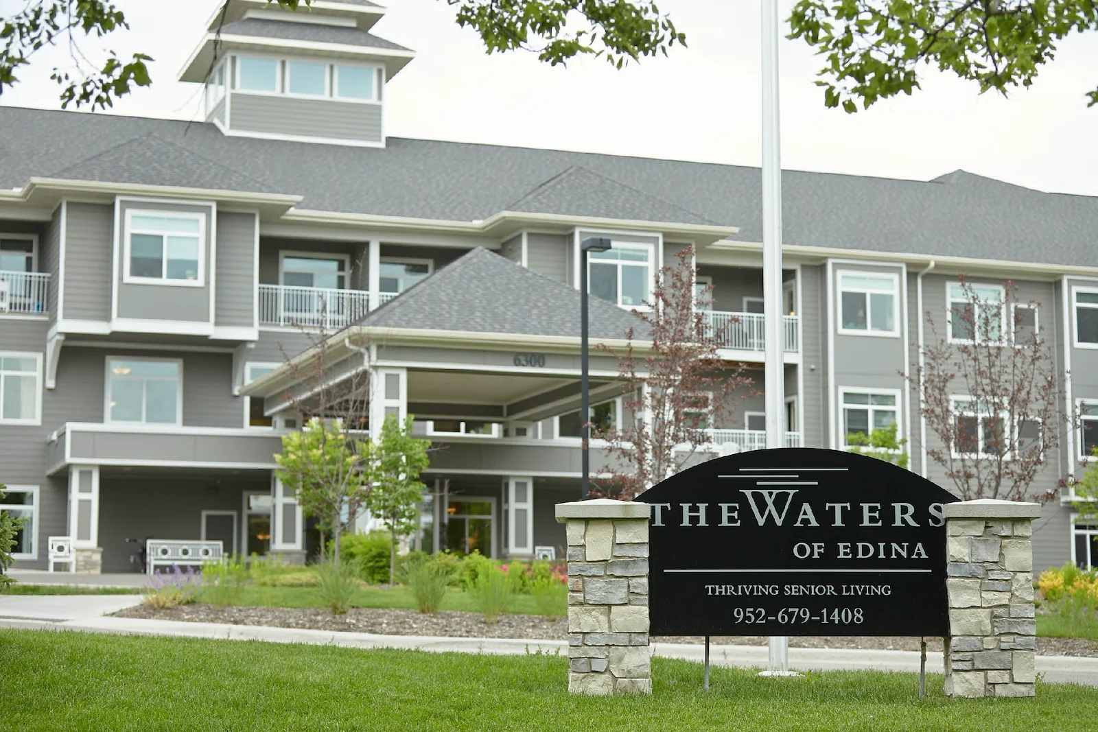 Front entrance of the Waters of Edina 
