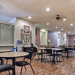 Image of West Edison Plaza Apartments (4)