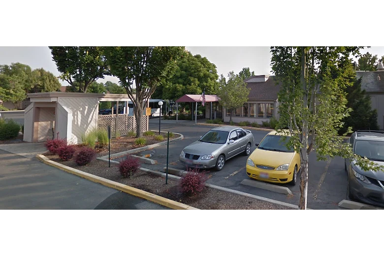 Image of Skyline Transitional Care Center (1)