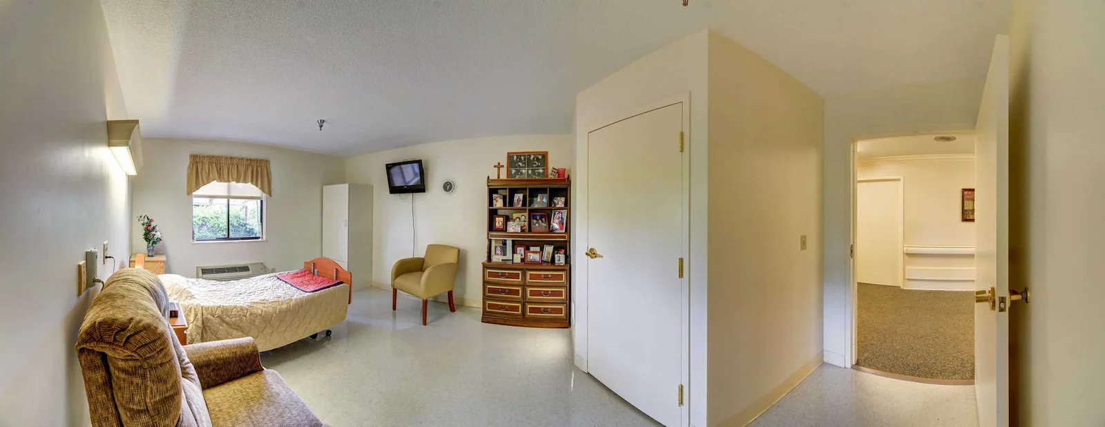 Image of Belmont Healthcare Center (7)