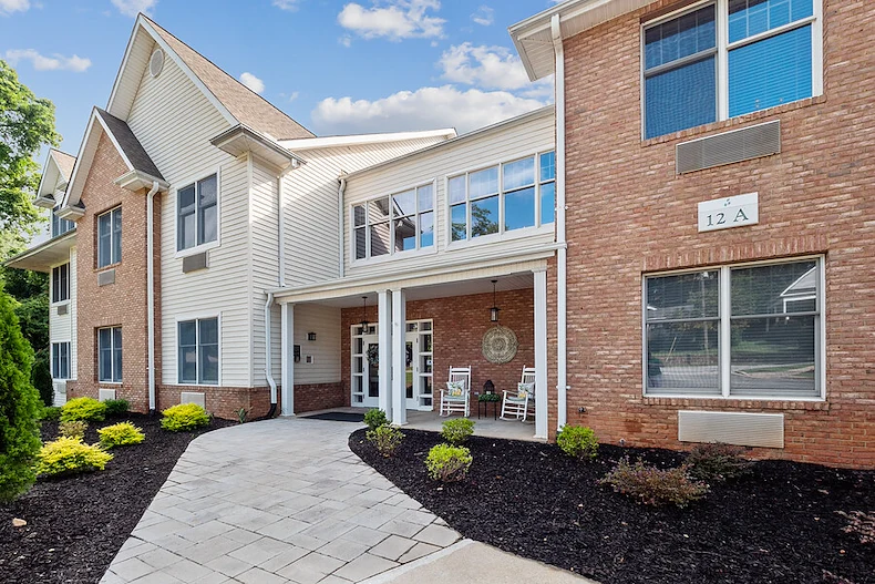 Image of Kauhale Pettigru (1)