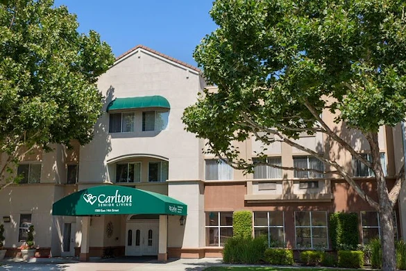 Image of Carlton Senior Living San Leandro (1)