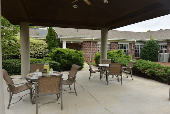 Image of Laurels Of Salisbury (7)