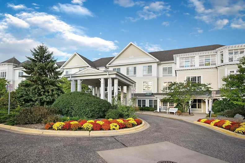 Image of StoryPoint Golden Valley (1)