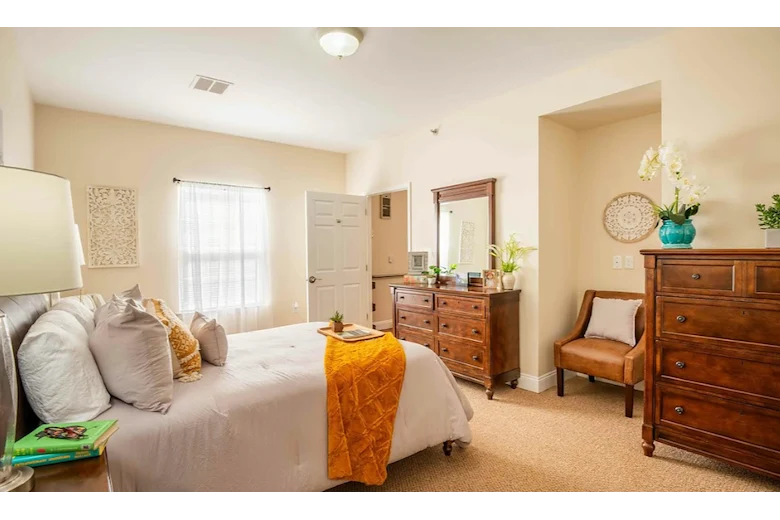 Image of Commonwealth Senior Living at Hampton (10)