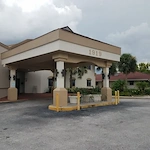 Image of Lakeland Nursing and Rehab Center (8)