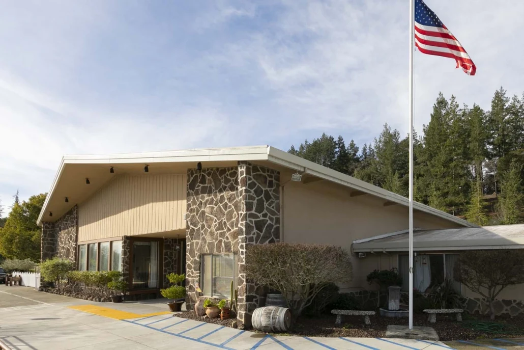 Image of Cloverdale Healthcare Center (1)