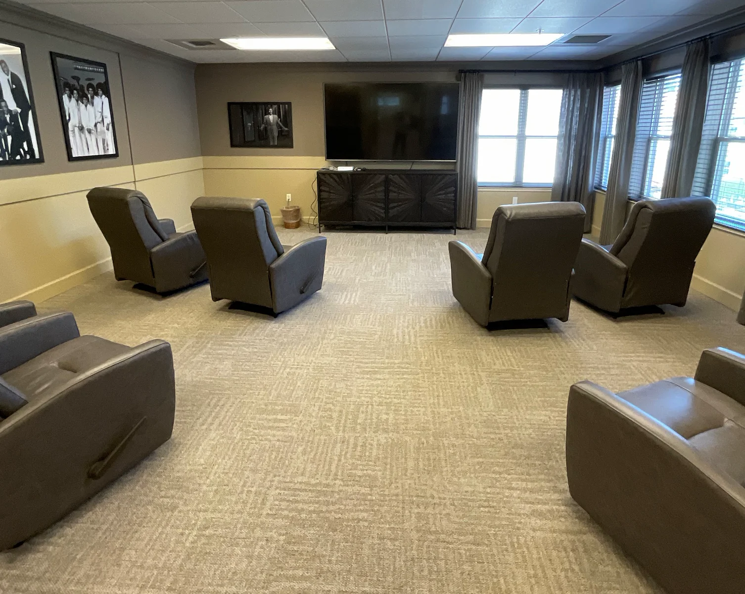 Magnolia Court Theatre 