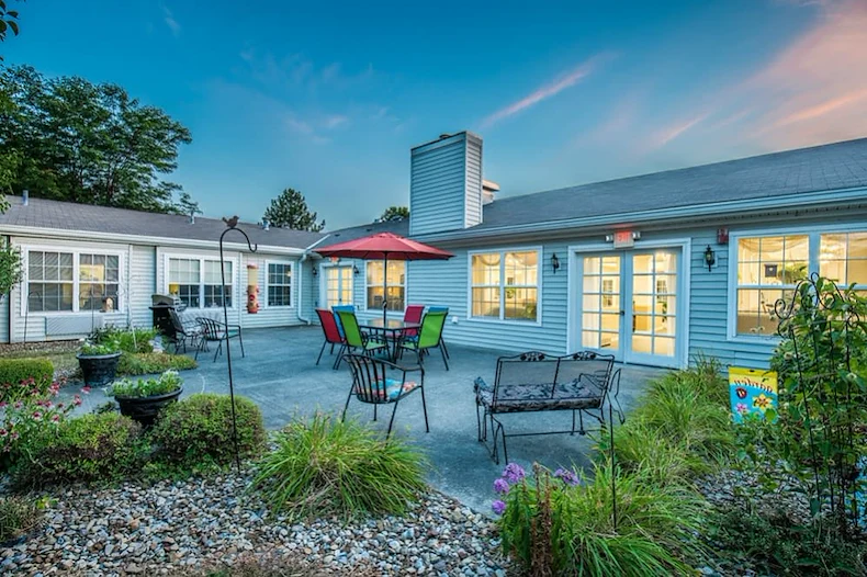 Image of The Courtyard at Fremont (9)