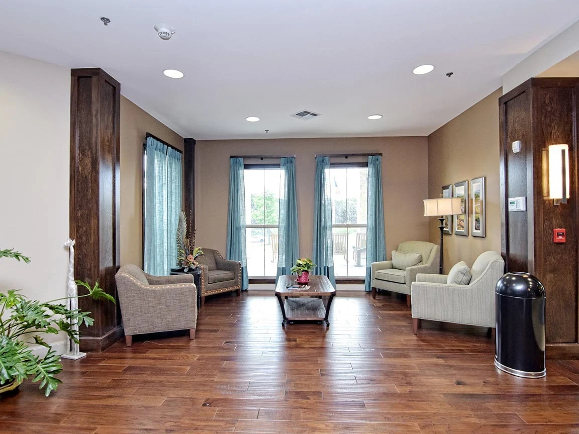 Élan Westpointe living room