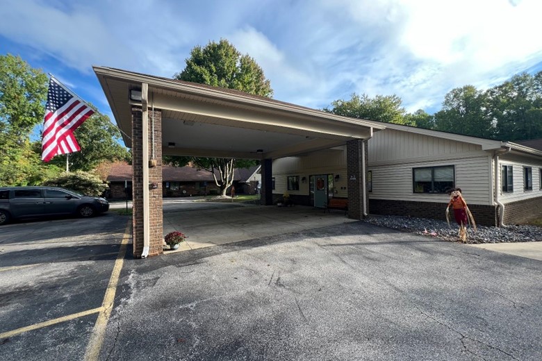 Image of Cardinal Woods Skilled Nursing & Rehab (1)