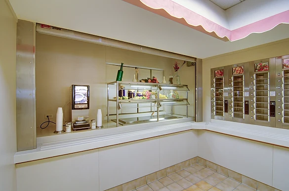 Image of Senior Suites of Ravenswood Manor (5)