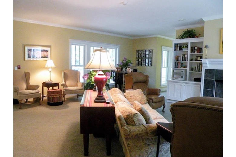 Image of Effie’s Place (3)