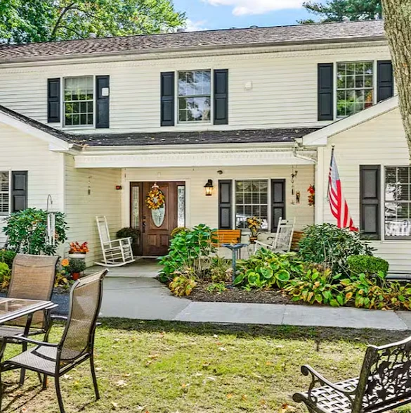 Image of Fox Trail Memory Care Living Hillside West (3)