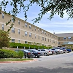 Image of Mollie & Max Barnett & Tarrant County B'nai B'rith Senior Apartments (2)