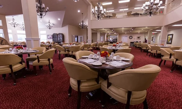 Willow Creek Gracious Retirement Living Hawthorn Senior Independent Living in Chesapeake, Virginia community dining room