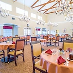 Avamere at Rio Rancho Senior Living in New Mexico dining room