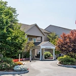 Image of Blenheim Newport Retirement Community (1)