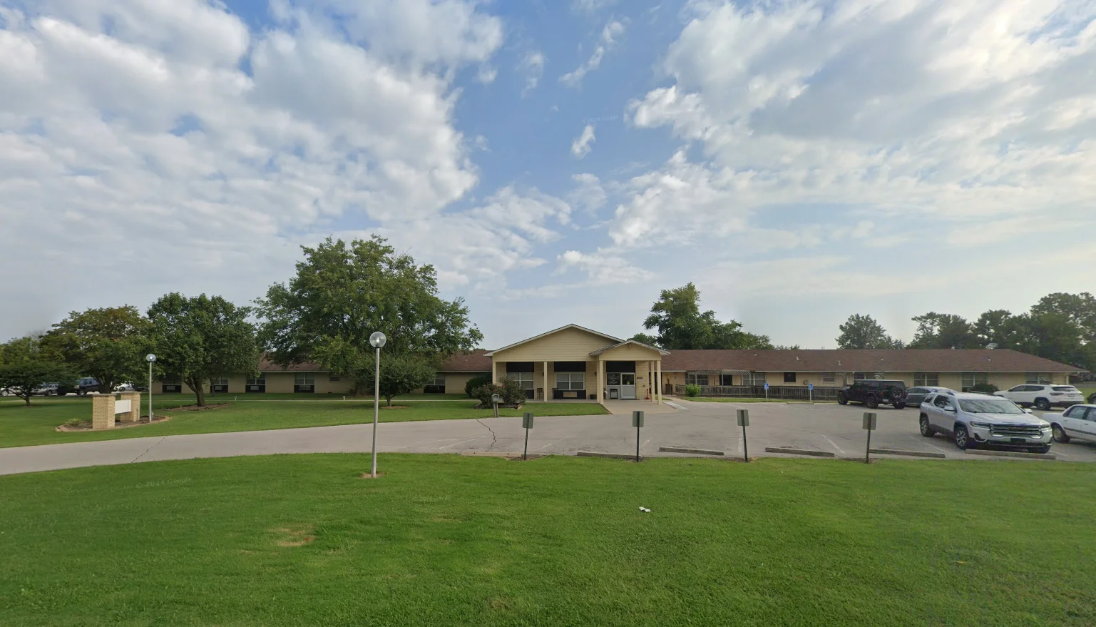 Image of Medicalodges Iola (1)