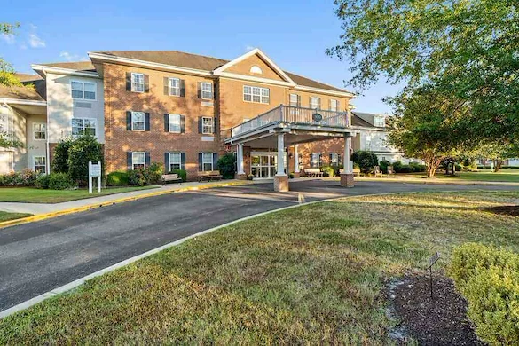 Image of Lakeside at Mallard Landing (1)