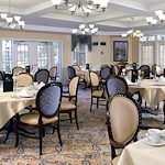 Image of Atria Aquidneck Place (4)