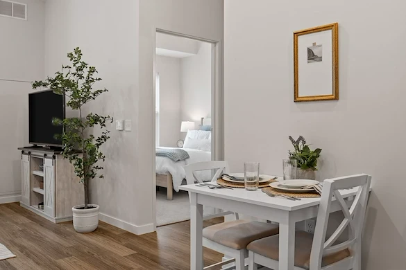 Image of Caretta Maplewood (9)