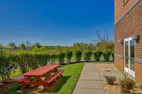 Image of Glasstown Residence at Riverpark (8)