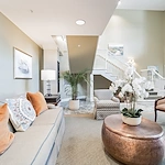 Image of The Collier At Naples (3)