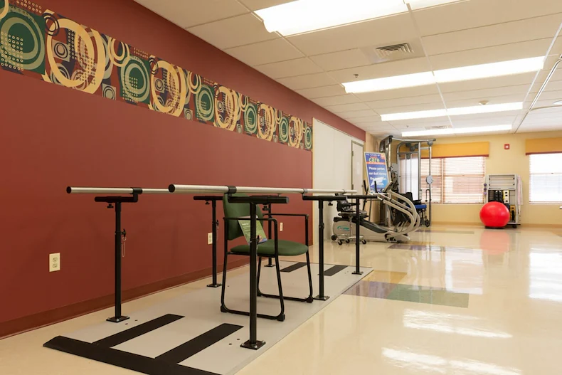 Image of Warren Barr Oak Lawn (4)