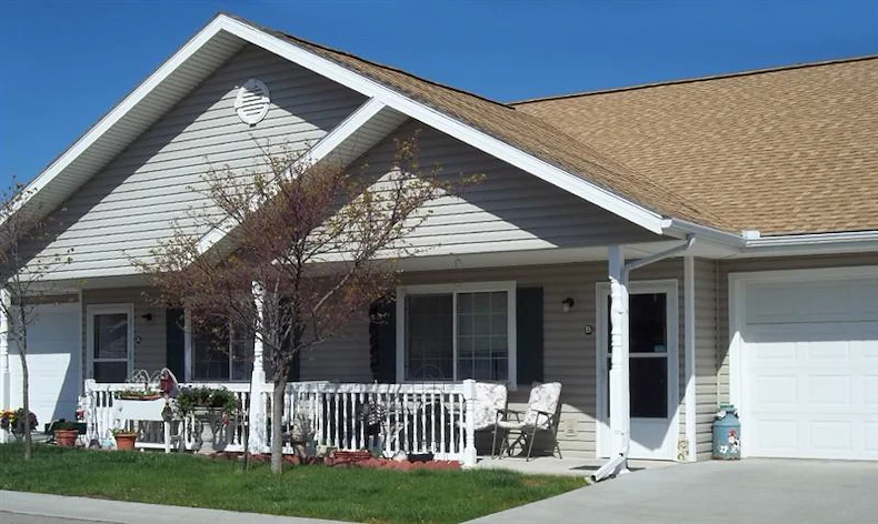 Image of Sundance Tonganoxie (1)