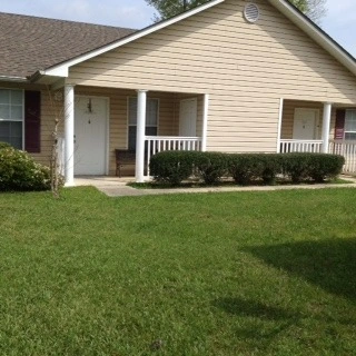 Image of Woodland Lake Senior Village (3)