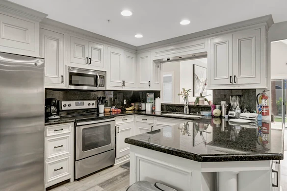 Image of The Valencia Home at 19th Pl. #1 (5)