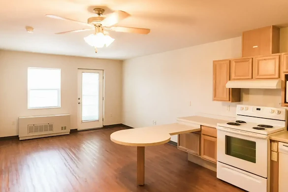 Image of Becher Terrace Senior Apartments (5)