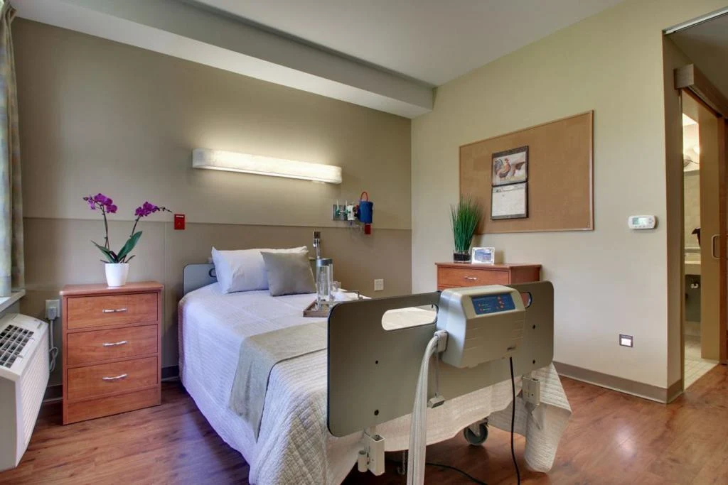 Image of Amethyst Health Of Brown Deer (4)