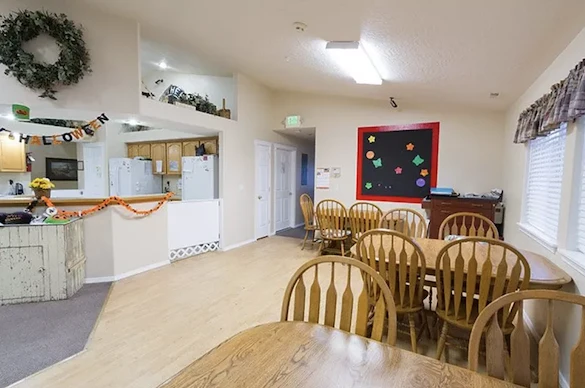 Image of Ashley Manor - Hawthorne (2)