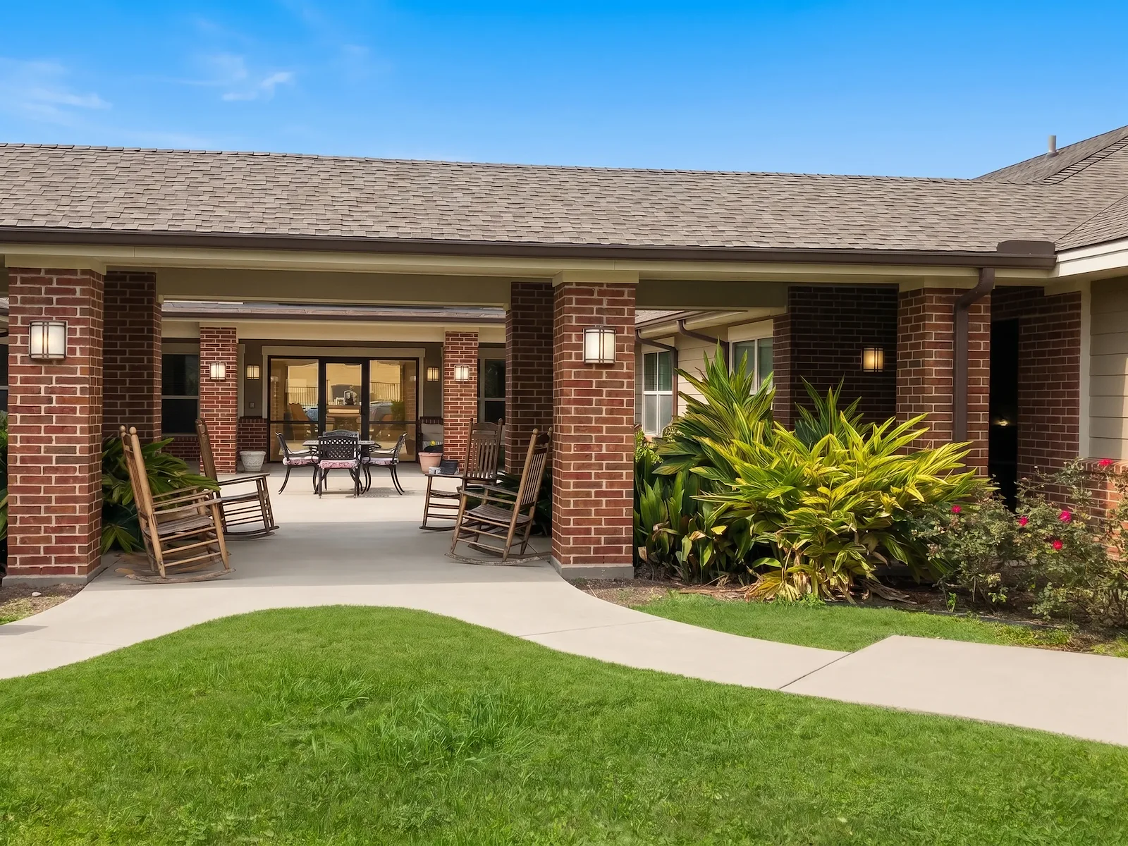Image of WoodCreek Bend Memory Care (2)
