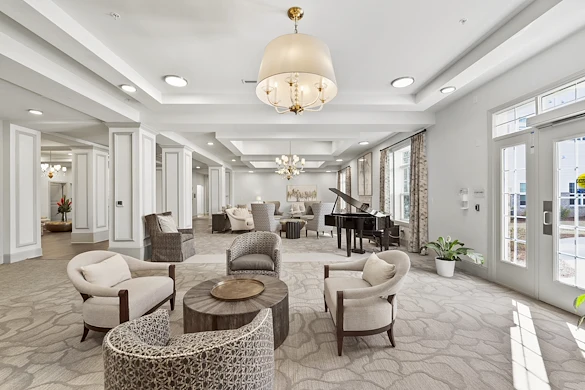 Alto Johns Creek, senior living community offering assisted living, memory care, and respite care in Duluth, GA, common gathering area