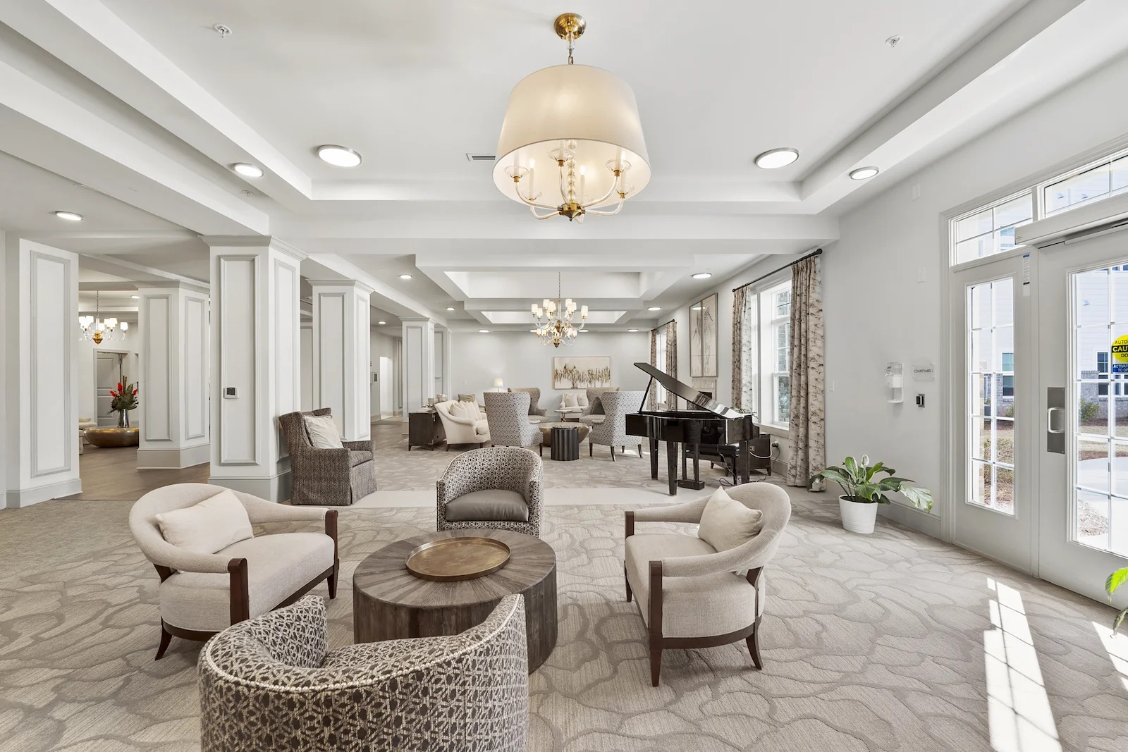 Alto Johns Creek, senior living community offering assisted living, memory care, and respite care in Duluth, GA, common gathering area