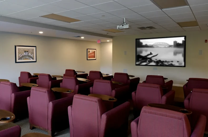 High end amenities for independent living, assisted living, and memory care residents